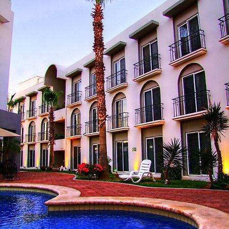 Seven Crown Express & Suites By Kavia Cabo San Lucas Exterior photo