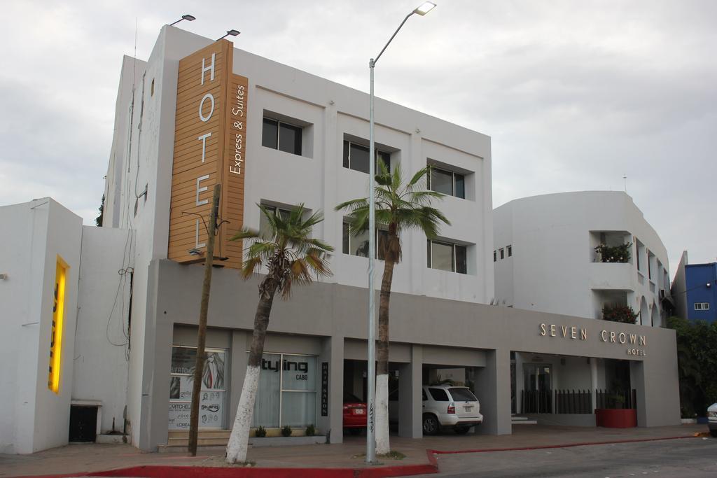 Seven Crown Express & Suites By Kavia Cabo San Lucas Exterior photo